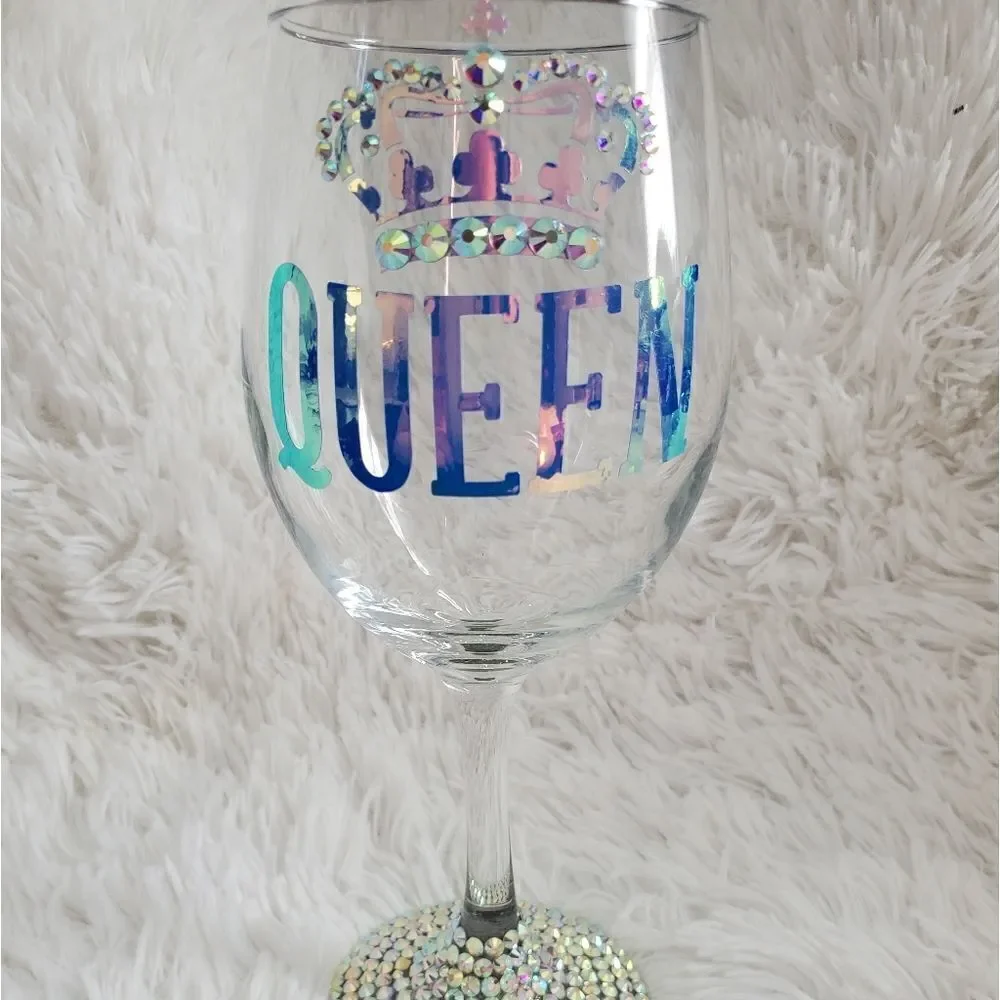Elegant Queen Rhinestone Wine Glass
